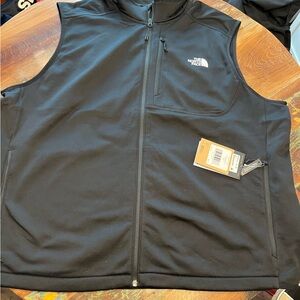 NWT North Face Men’s Canyon Lands Vest
